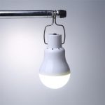 Luz lumière solaire 12 éclairage extérieur étanche à LED ampoule solaire suspension lampe cour jardin solaire led camping lumières à l'extérieur