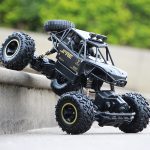 4WD RC monstre camion tout-terrain véhicule 2.4G télécommande Buggy chenille voiture chaude