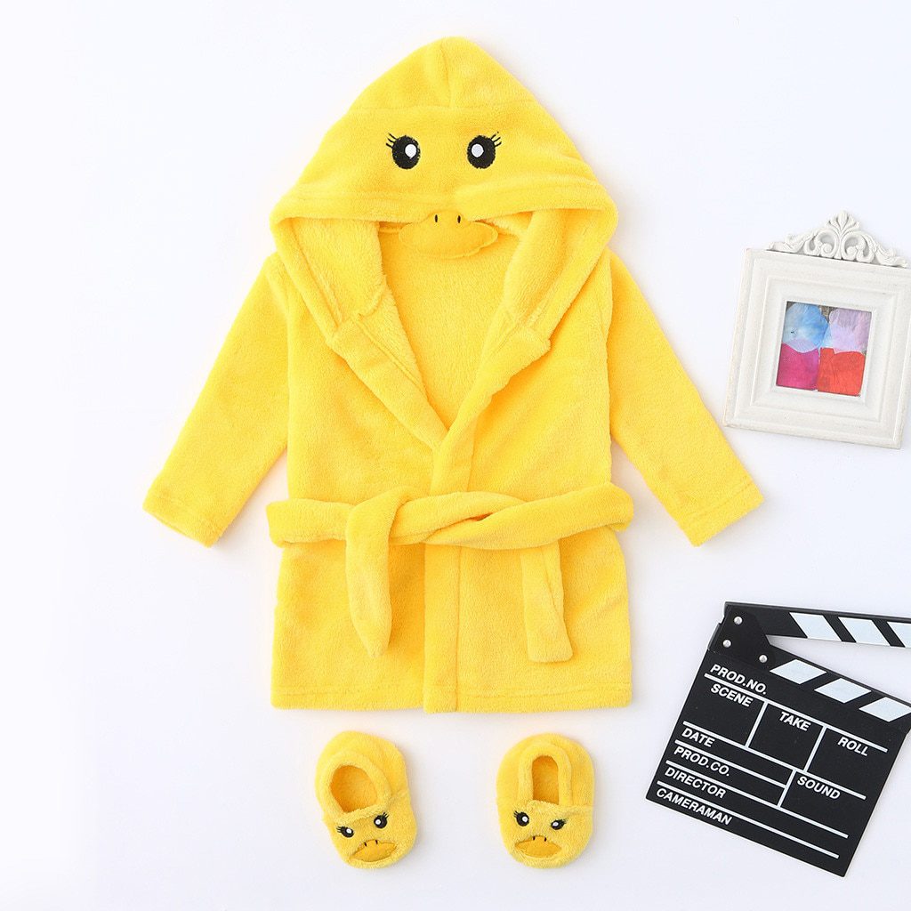 Hiver-mignon-chaud-peignoirs-infantile-garçons-filles-dessin-animé-ours-lapin-genou-longueur-Robe-de-bain-à-capuche-robe-Peignoir-Albornoz-vêtements-de-nuit Hiver mignon chaud peignoirs infantile garçons filles dessin animé ours lapin genou longueur Robe de bain à capuche robe Peignoir Albornoz vêtements de nuit