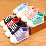 0-12M nouveau-né bébé garçon fille landau chaussures enfant en bas âge blanc baskets décontracté doux confortable à lacets chaussures d'intérieur infantile premiers marcheurs