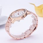 Montres en acier inoxydable exquis montre femmes strass luxe montre à Quartz décontractée