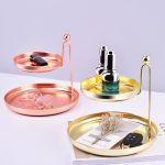 (ET) le double plateau doré de la simplicité du voyageur. Plateau de cosmétiques et plateau de papeterie. Galvanoplastie en acier inoxydable. Belle