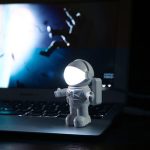 Lampes de bureau lumières Litwod nouvelle mode nouveauté romantique bébé ampoule Led Port Usb Dc résine bouton interrupteur cale nuit prise astronautes