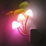Lampe champignon champignon veilleuse ue & US prise capteur de lumière AC110V-220V 3 LED lampe champignon coloré Led veilleuses pour bébé