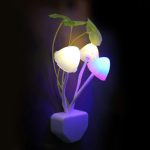 Lampe champignon champignon veilleuse ue & US prise capteur de lumière AC110V-220V 3 LED lampe champignon coloré Led veilleuses pour bébé