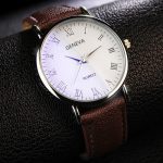 Mode hommes montre affaires montre à Quartz en cuir montre-bracelet marque décontracté chiffres romains montre horloge