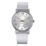 Montre pour femmes élégant Relogio le dernier haut à la mode dames maille ceinture montre sauvage dame créative mode cadeau Relogio Feminino