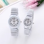 Montre de mode pour les femmes de luxe dames montres à Quartz horloge hommes montres pour les Couples bande élastique montre vêtements quotidiens cadeaux