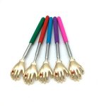 1pc 2020 New Portable Random Color Convenient Claw Telescopic Back Scratcher For Massage