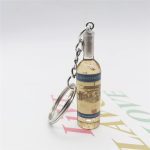 Porte-clés de bouteille de vin et de bière en résine, nouveauté mignonne, couleurs assorties pour femmes et hommes, sac de voiture, accessoires pendentif, cadeau de fête de mariage