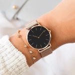 Fashion Women Watches Ultra Thin Stainless Steel Mesh Belt Quartz Wrist Watch Ladies Dress Watch Classic Rose Gold Clock Casual